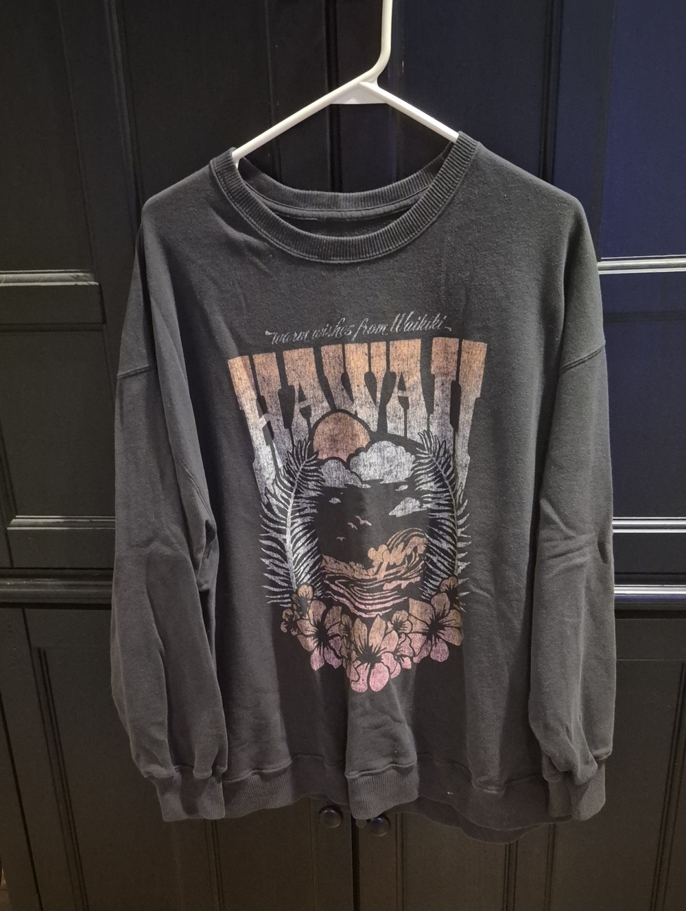 Hollister Black Hawaii Graphic Crewneck Sweatshirt